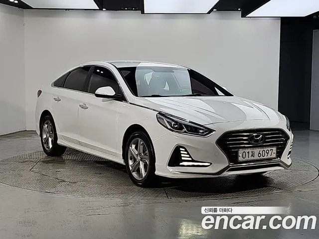 Hyundai Sonata — фото 2