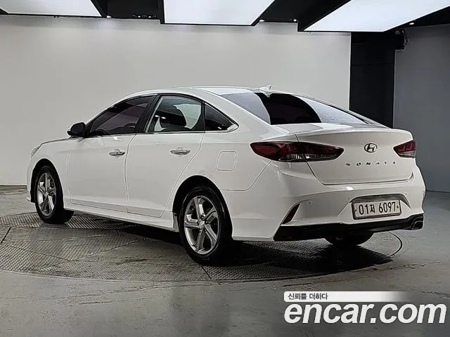 Hyundai Sonata — фото 3