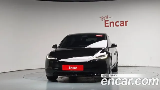 Tesla Model 3 — фото 2
