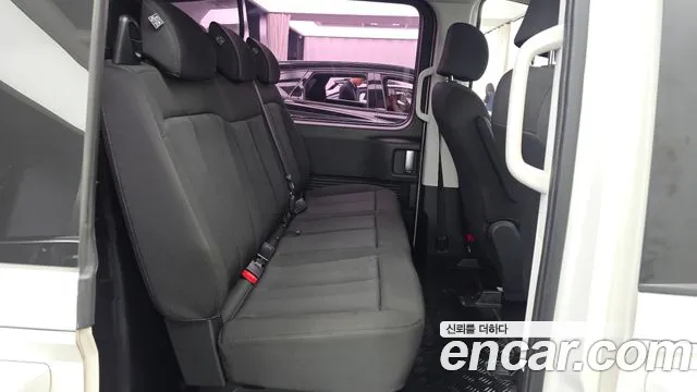 Hyundai Staria — фото 12