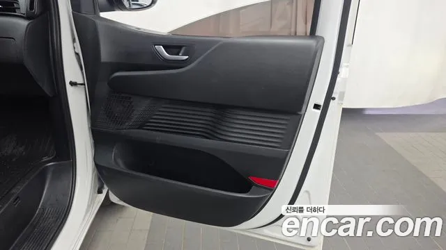 Hyundai Staria — фото 25