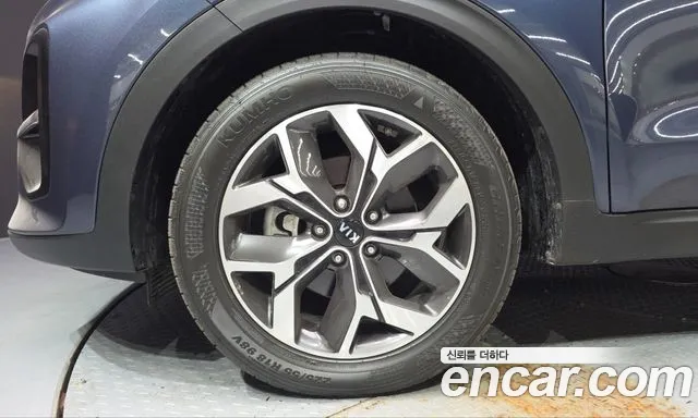 Kia Sportage — фото 5