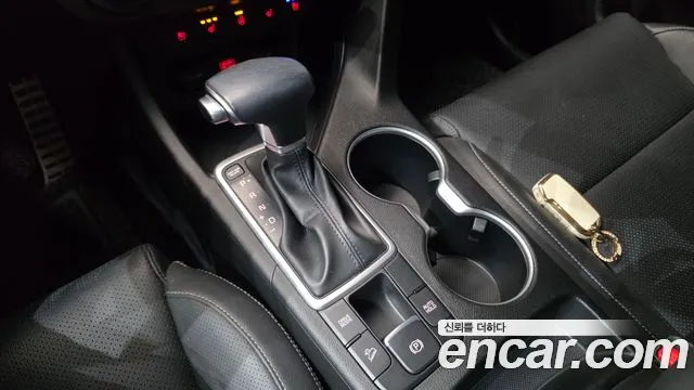 Kia Sportage — фото 9