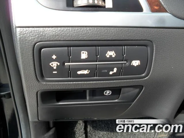 Hyundai Genesis — фото 16