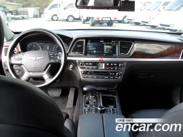 Hyundai Genesis — фото 7