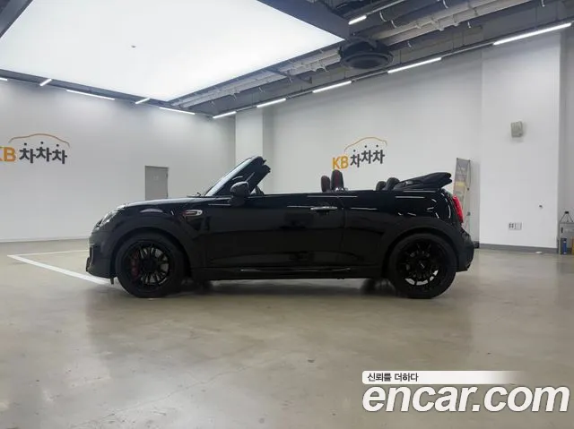 Mini Cooper Convertible — фото 11