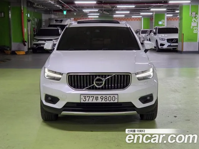 Volvo XC40 — фото 2