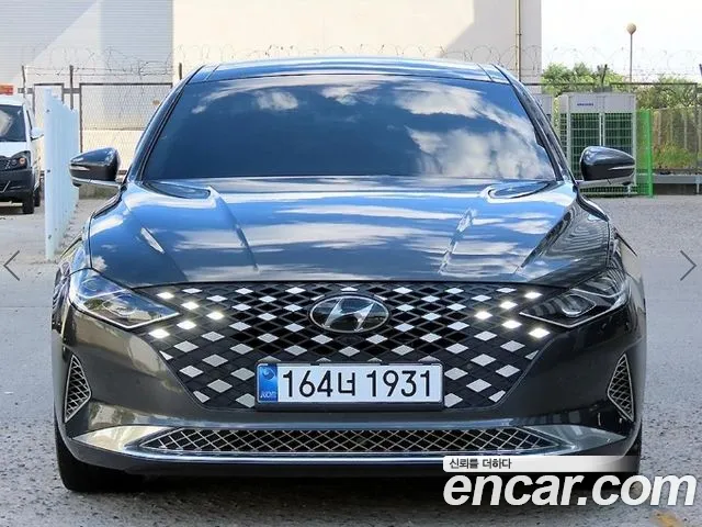 Hyundai Grandeur — фото 1