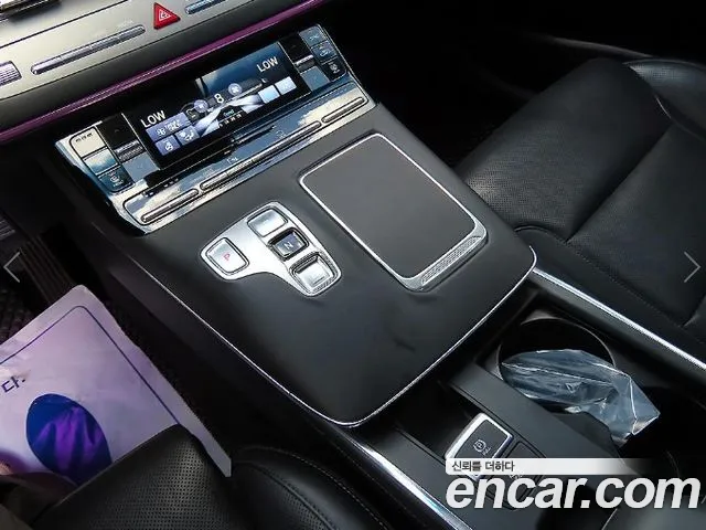 Hyundai Grandeur — фото 11