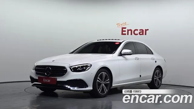 Mercedes-Benz E-Class — фото 1