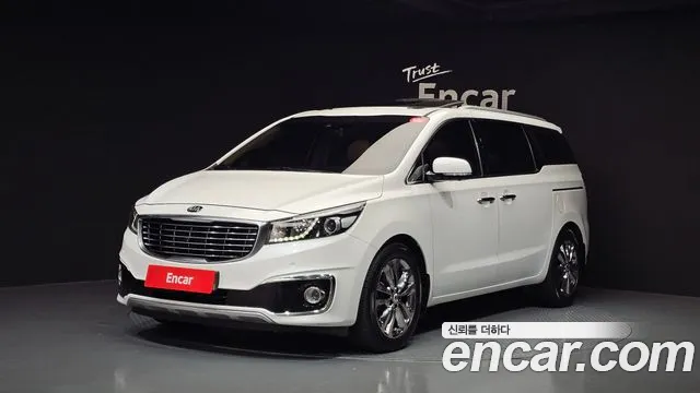Kia Carnival — фото 1