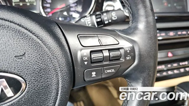 Kia Carnival — фото 28