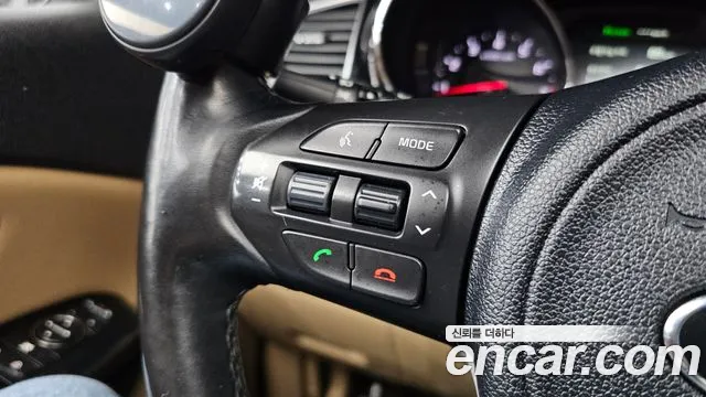 Kia Carnival — фото 31