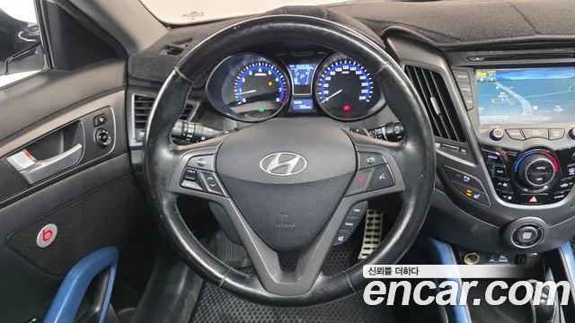 Hyundai Veloster — фото 14