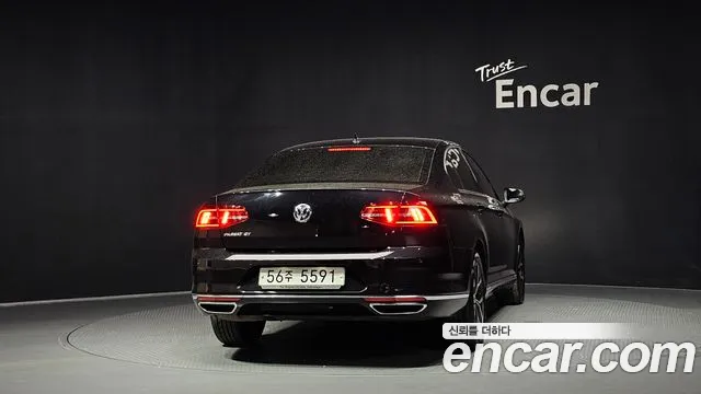 Volkswagen Passat — фото 4