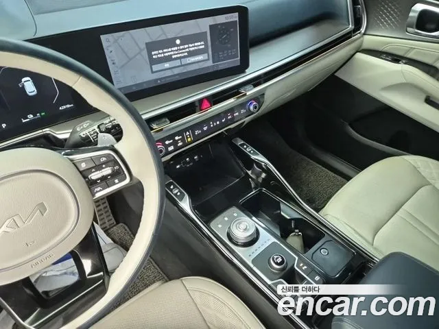 Kia Sorento — фото 10