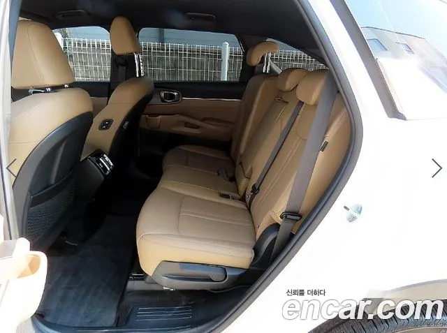 Kia Sorento — фото 6