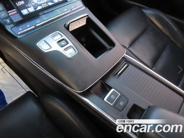 Hyundai Grandeur — фото 13