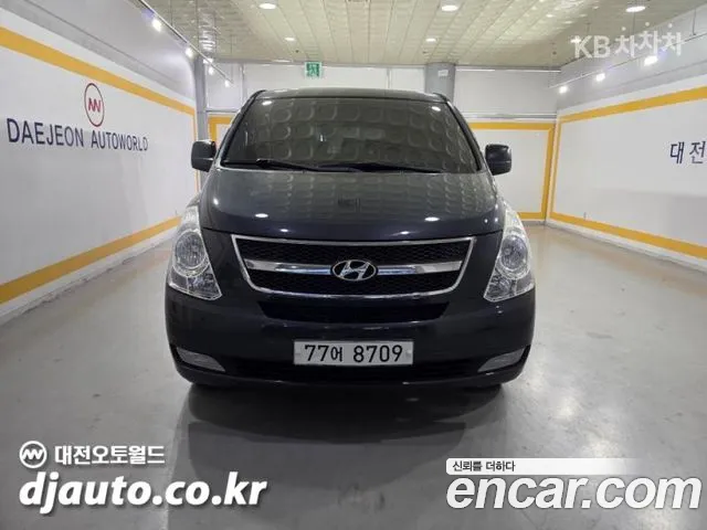 Hyundai Starex — фото 1