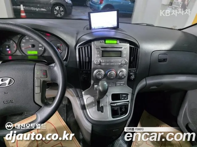 Hyundai Starex — фото 14