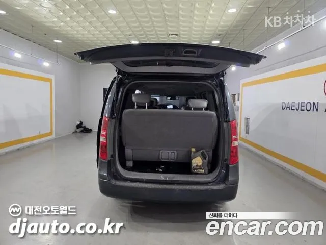 Hyundai Starex — фото 19