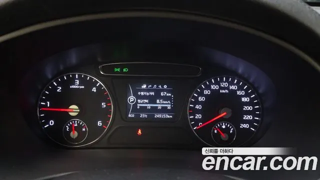 Kia Sorento — фото 8
