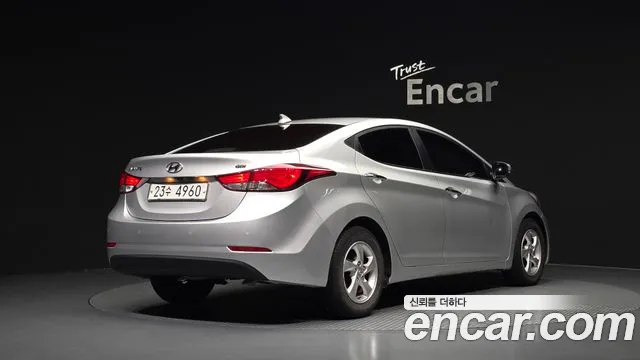 Hyundai Avante — фото 2