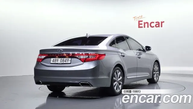 Hyundai Grandeur — фото 1