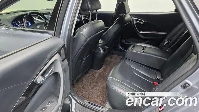 Hyundai Grandeur — фото 11
