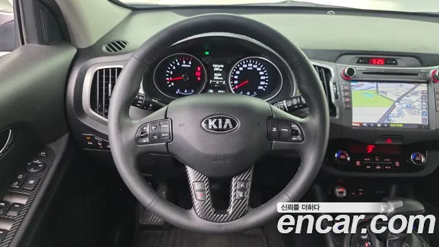 Kia Sportage — фото 13
