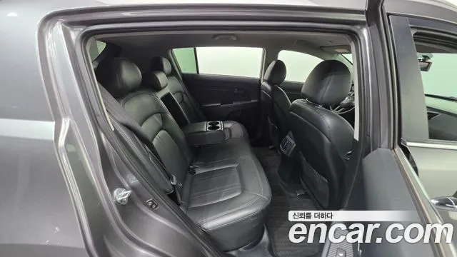 Kia Sportage — фото 18