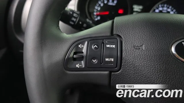 Kia Sportage — фото 30