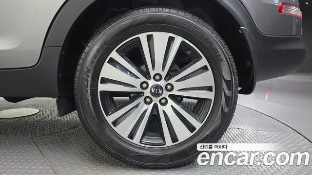 Kia Sportage — фото 5
