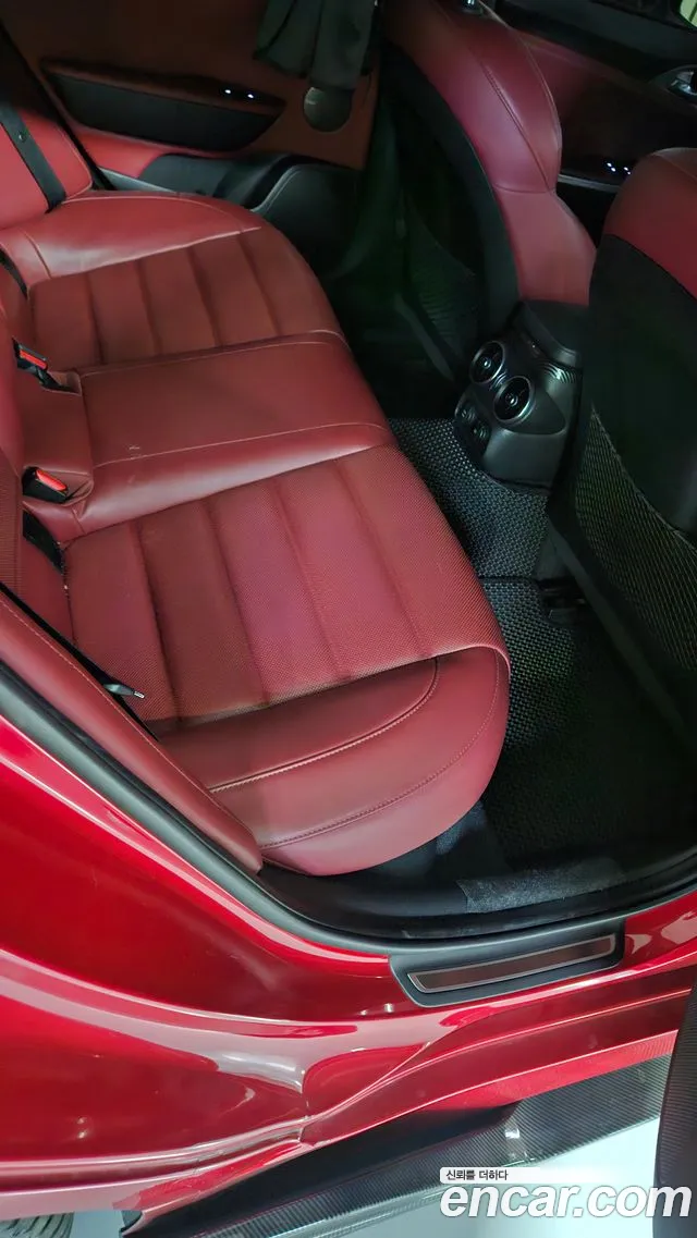 Kia Stinger — фото 12