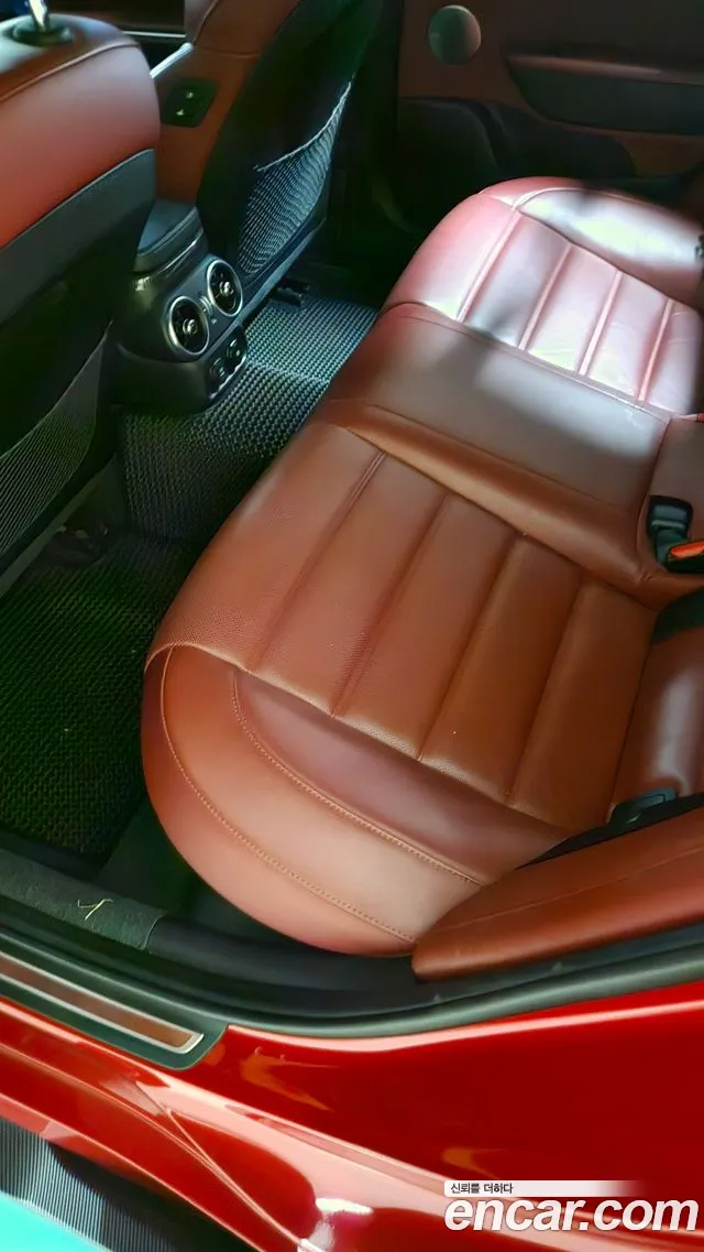 Kia Stinger — фото 13