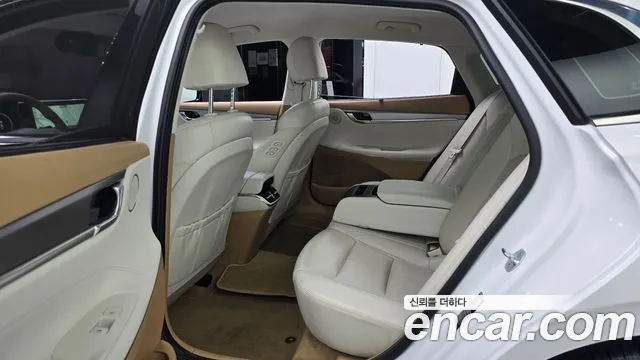 Hyundai Grandeur — фото 12