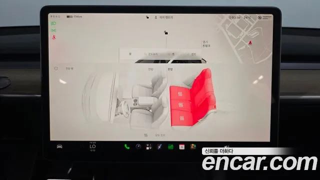 Tesla Model Y — фото 12