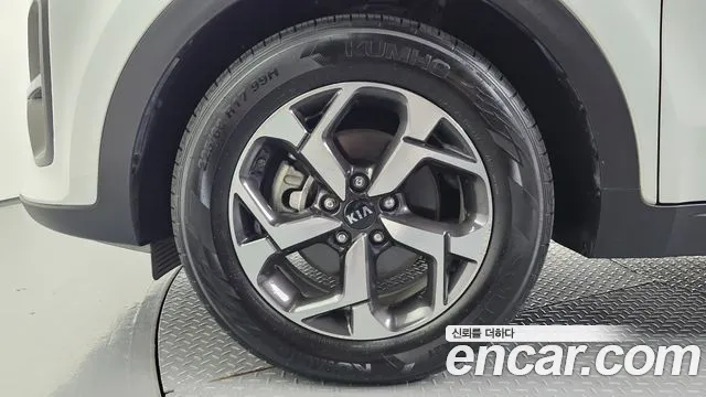 Kia Sportage — фото 5