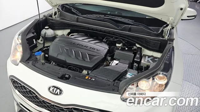 Kia Sportage — фото 6