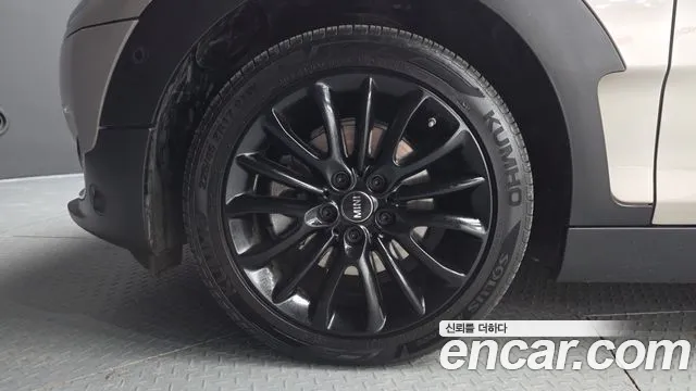 Mini Clubman — фото 5