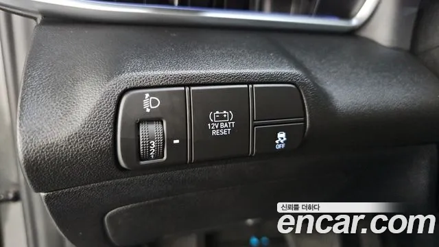 Hyundai Avante — фото 20