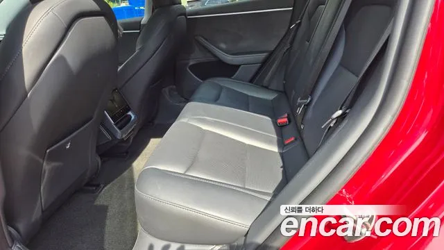 Tesla Model 3 — фото 10