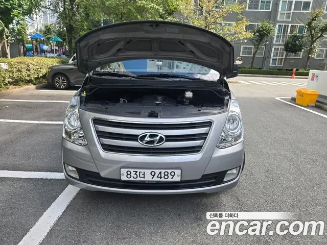 Hyundai Starex — фото 17