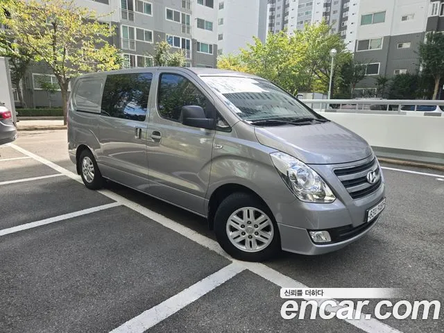 Hyundai Starex — фото 3
