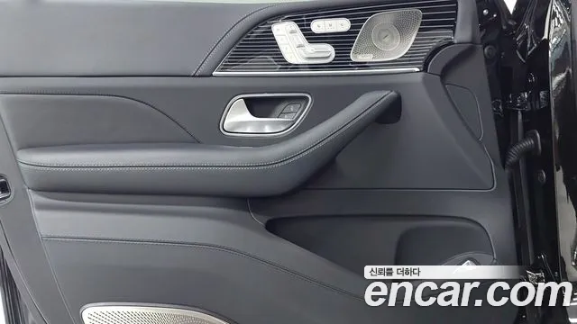 Mercedes-Benz GLS-Class — фото 14
