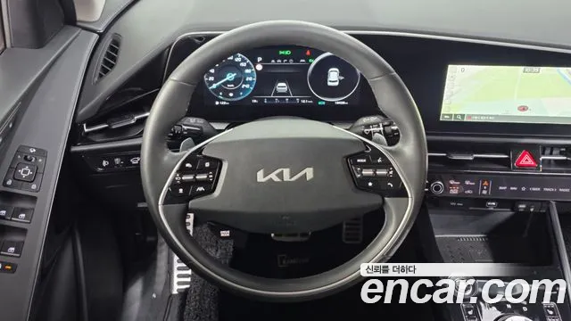 Kia Niro — фото 13