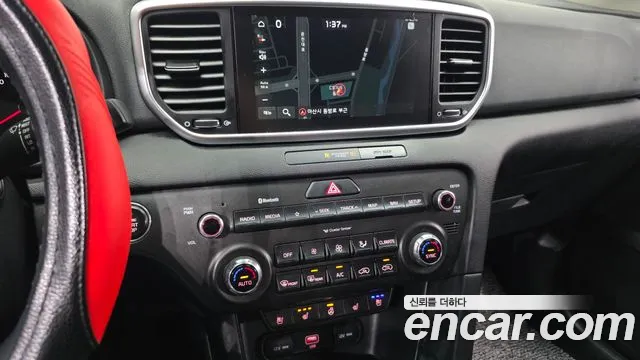 Kia Sportage — фото 13