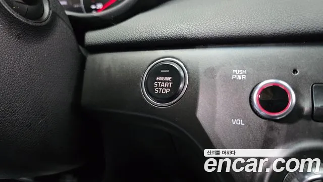 Kia Sportage — фото 19