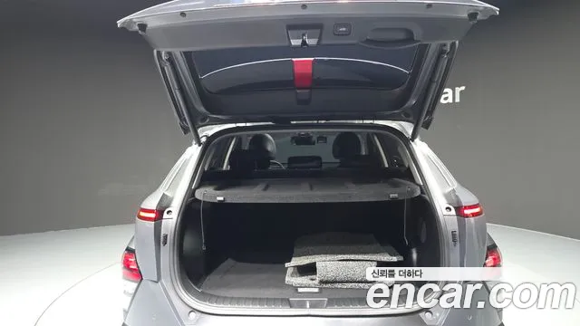 Hyundai Kona — фото 20