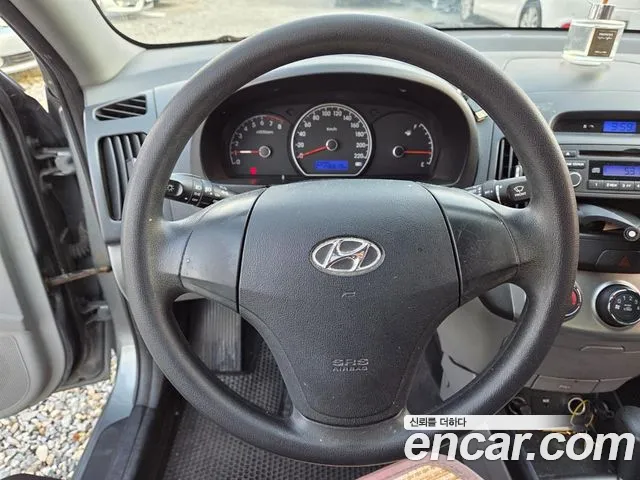 Hyundai Avante — фото 12